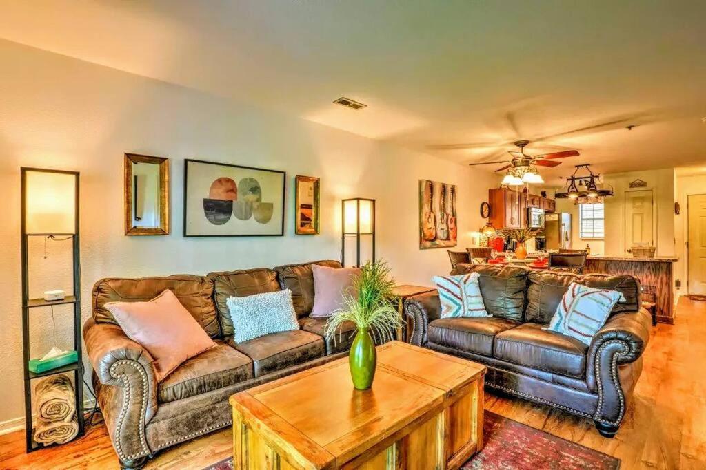 Experience Euphoria At Branson'S Fall Creek Condo Luaran gambar